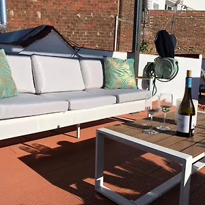 https://attic-apartment-468-sagrada-familia.catalonia-hotels.com