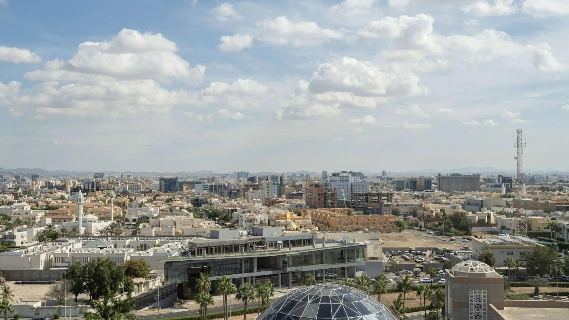 *****  فندق هيلتون جدة المملكة العربية السعودية